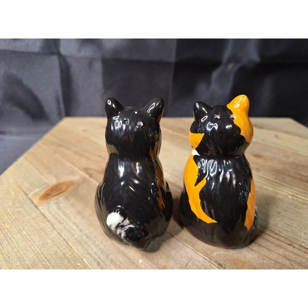 Tuxedo and Calico Cat Ceramic Salt and Pepper Shakers Set Black White Orange